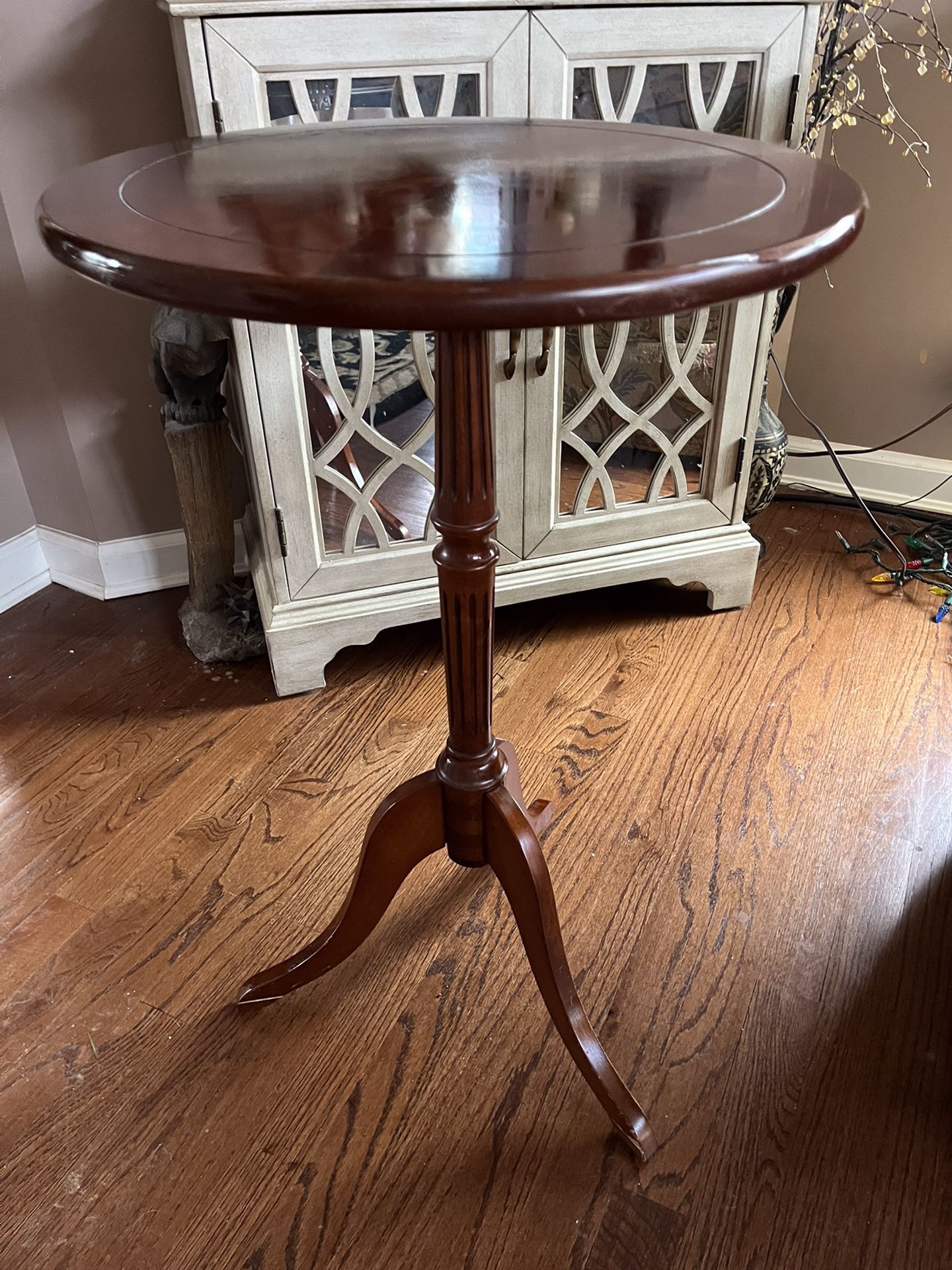 Vintage Plant Stand Side Table Bombay Company for Sale in Oakdale, NY