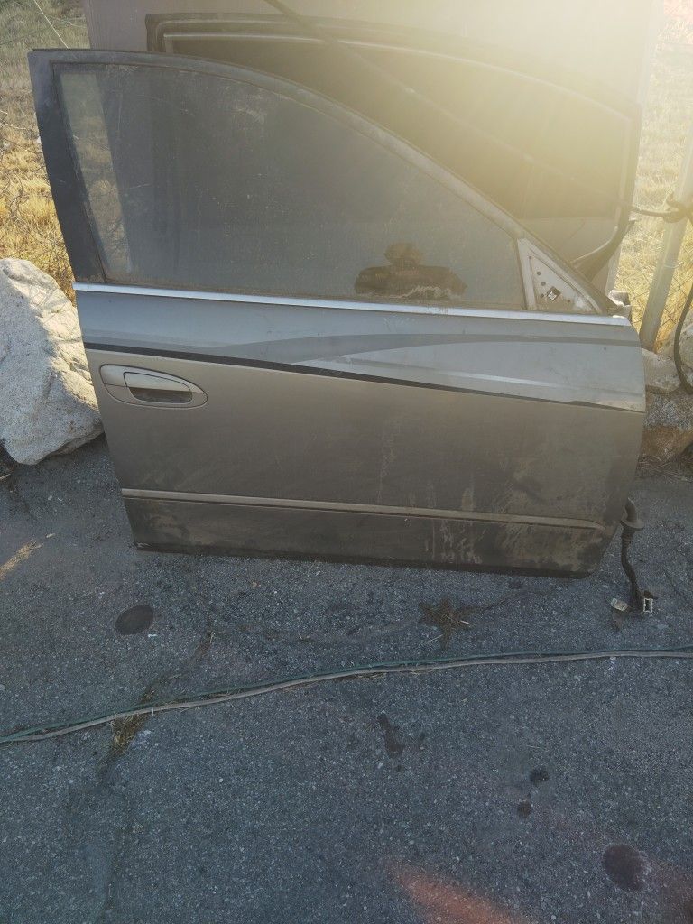 Passage Side Door Altima Nissan
