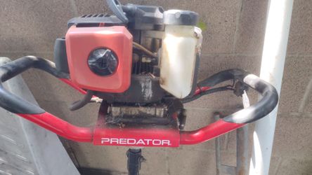 Predator Hole digger