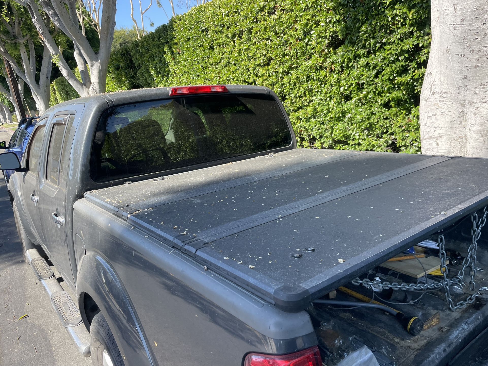 Bed Cover, Folder Nissan Frontier. 5 Feet, reinforced