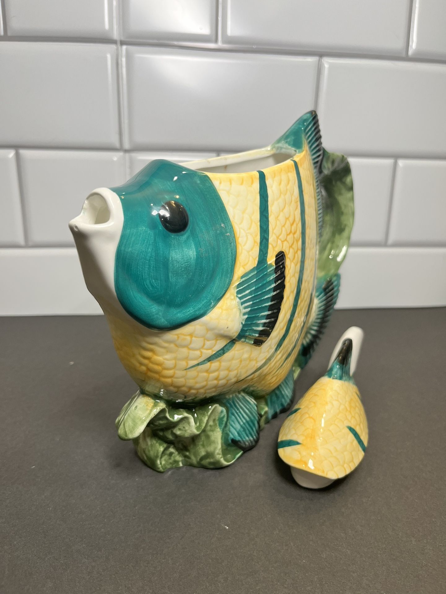 VINTAGE Angel Fish Teapot for Sale in Hayward, CA OfferUp