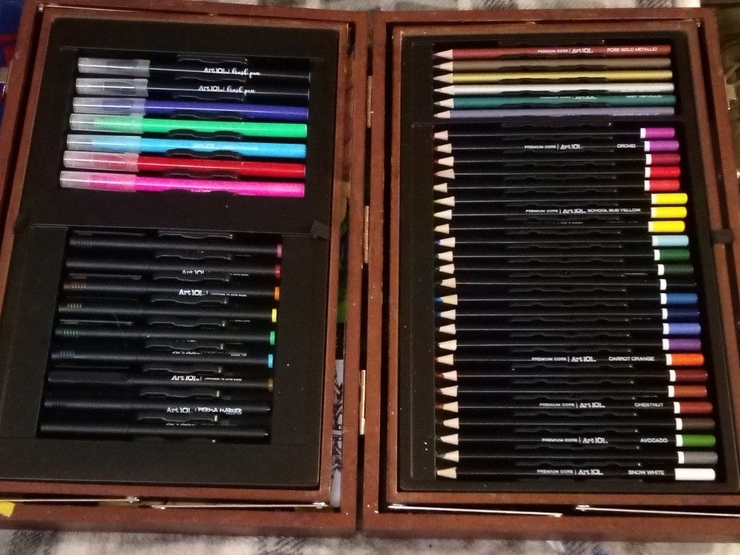 Art Supplies In Nice Wooden Case