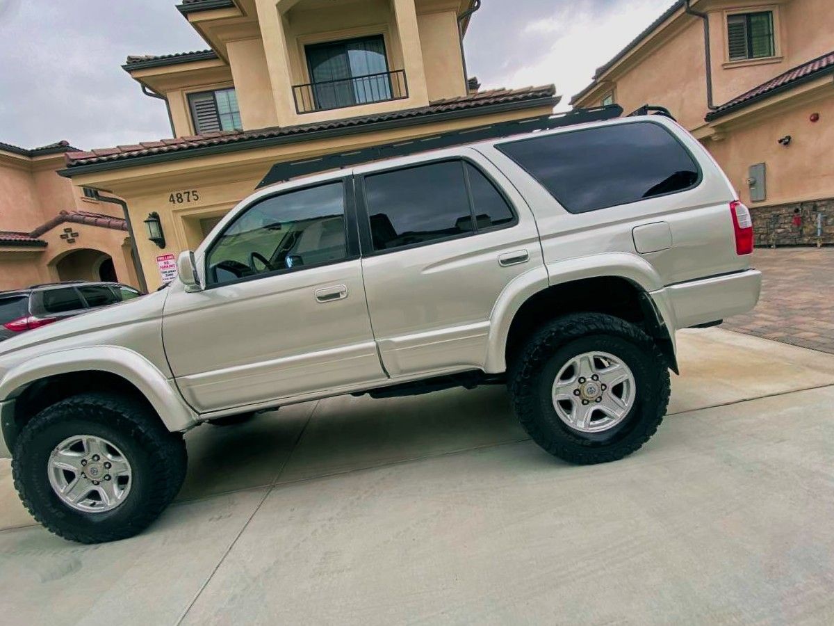 2000 toyota 4runner limited 4x4 clean title