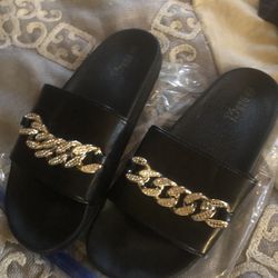 Women’s Slides Size 9 