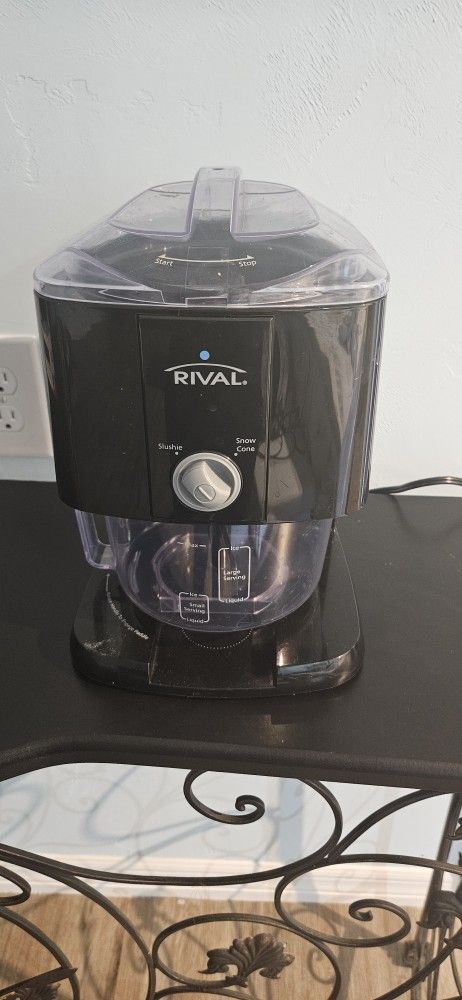 Frozen Drinks, Slushies , Snow Cones Maker