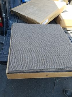 Light brown carpet tile