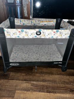 Gracias park n play portable yard