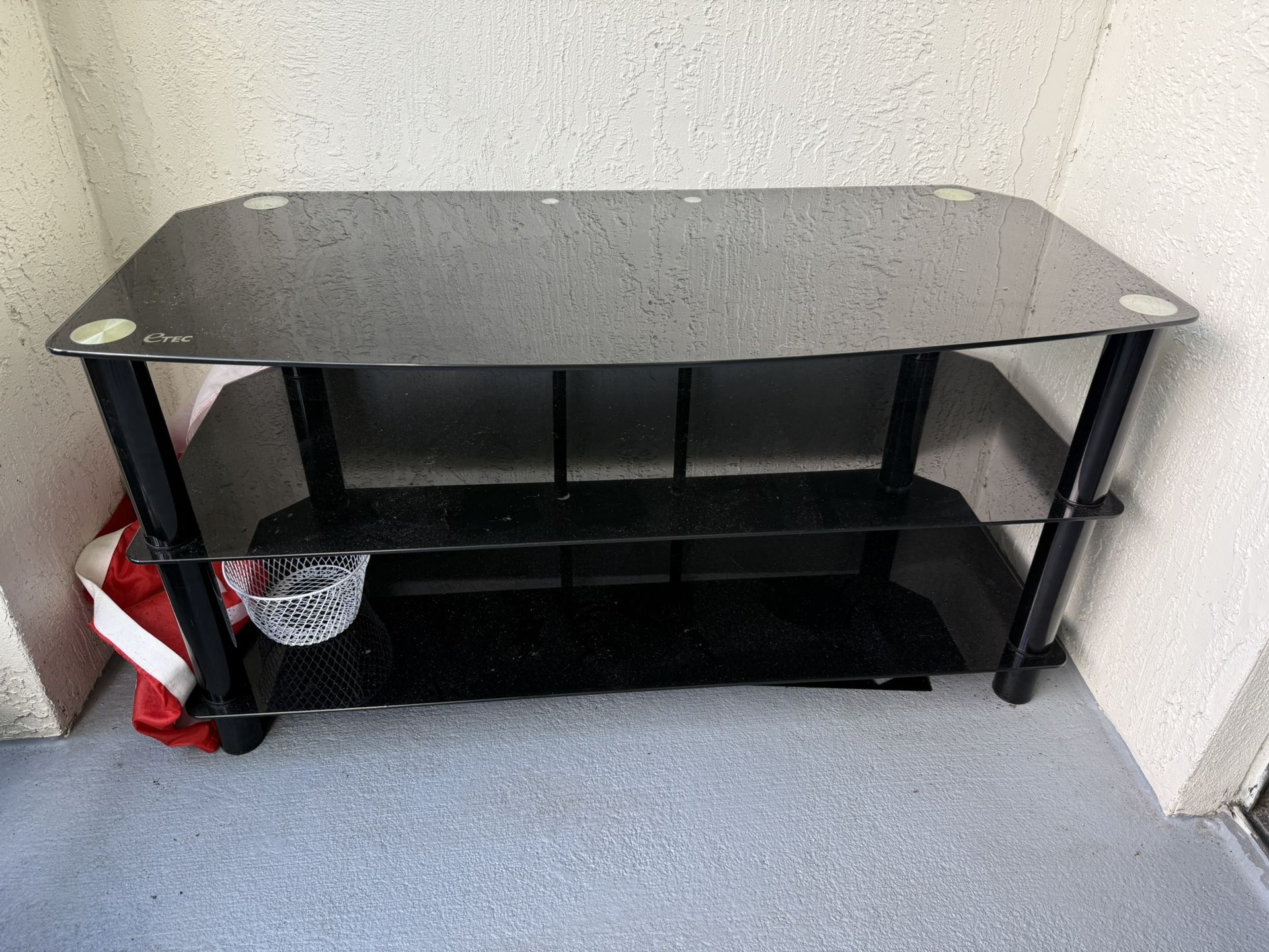 Tv stand
