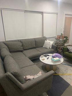 Modern Gray Sectional Sofa – Excellent Condition
