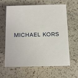 Michael Kors rose gold petite watch