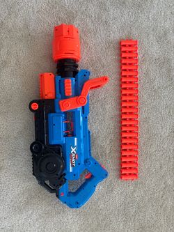 X-Shot Foam Dart Blaster with Dart Belt