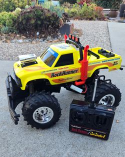Vintage Radio Shack Rock Runner Car Crusher II
