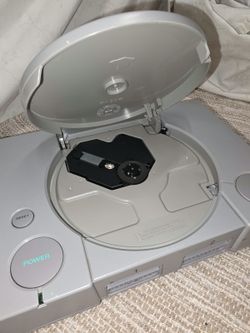 Original Sony PlayStation 1 (SCPH-1001) Complete Bundle – Powers On, 2 Controllers