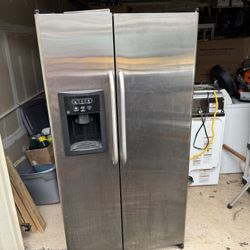Refrigerator GE 