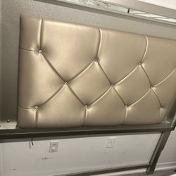 Headboard 