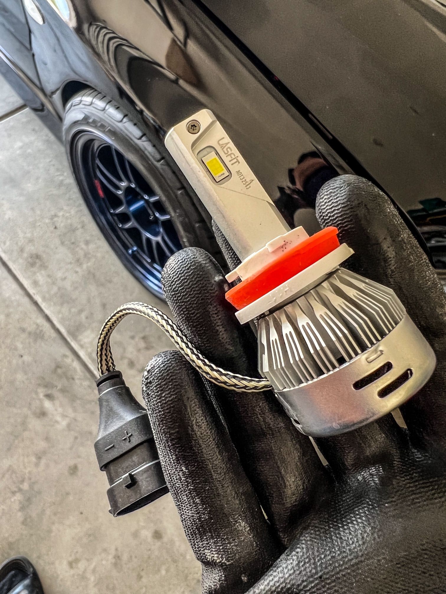 2504 PSX24W LED Fog Light Bulbs 6000K Xenon White 360° Light, Xtreme Super Bright PG20/7 Base Fog Lamps Replacement 5730 33-SMD