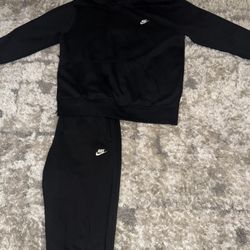 Nike Hoodie/joggers Set