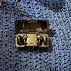 BOSE SOUNDSPORT EARBUDS - OBO / $120