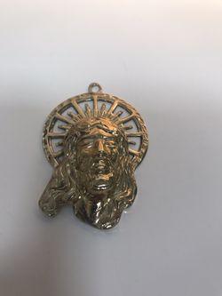 14k Jesus pendant heavy piece// We do Layaway