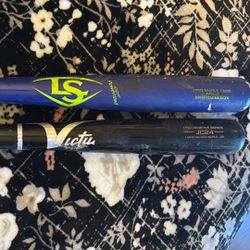 33 “/ 32 “ Baseball bats - Louisville/ VICTUS .