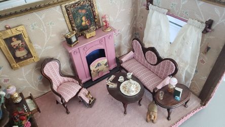 Victorian Toy Display Living Room
