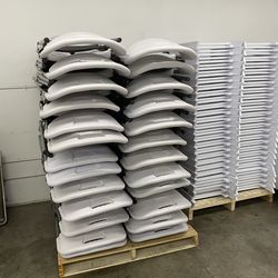 Table and chairs for sale