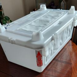 Small Rodent Containers For Shipping Or Traveling