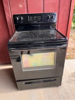 Frigidaire Black Glass Top Electric Range