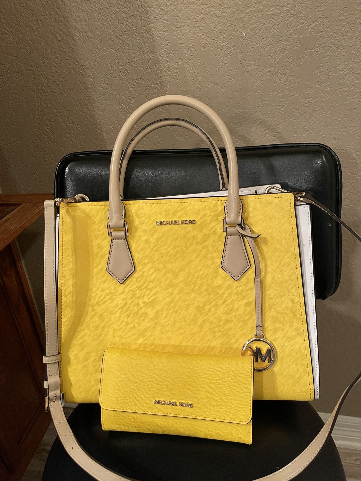 Michael Kors Purse And Wallet