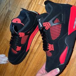 Air Jordan 4 Retro Red Thunder 