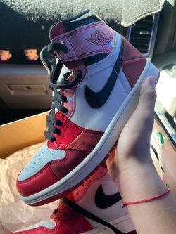 Air Jordan 1 High OG  Spider-Man: Across the Spider-Verse