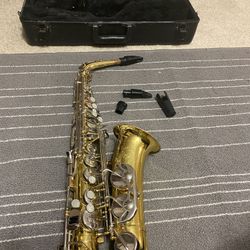 Saxophone 