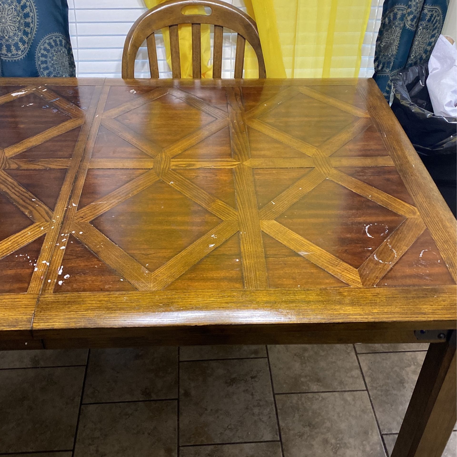 Kitchen Table Adjustable 8 or 6 Seater 