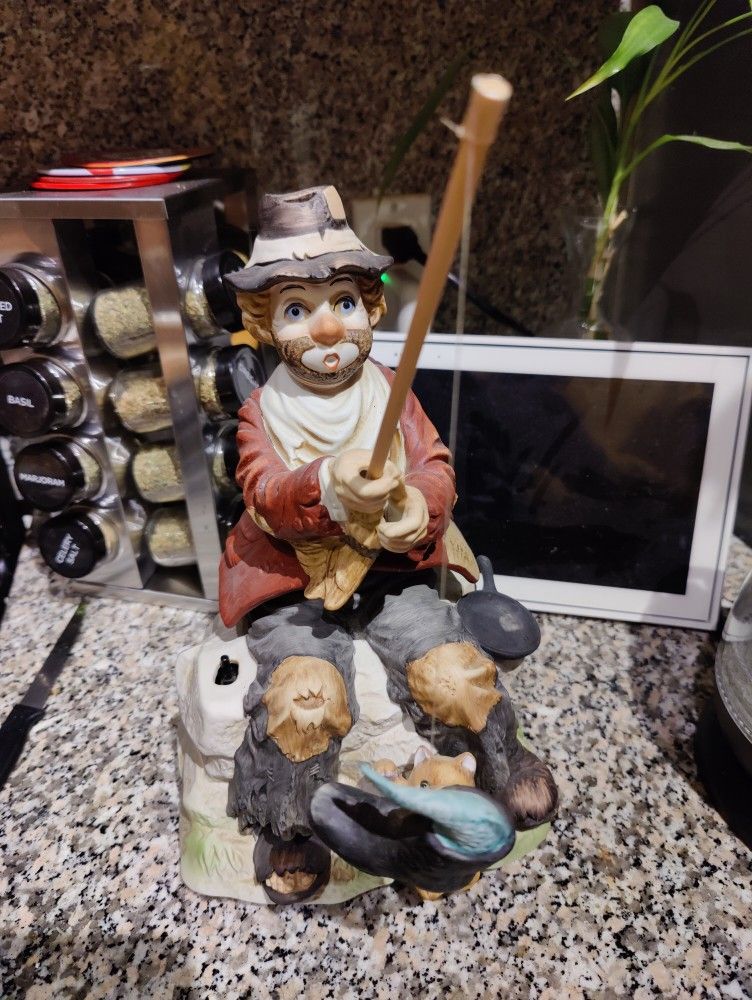 Vintage Waco Melody In Motion Animated Whistling Willie Hobo Clown Fishing