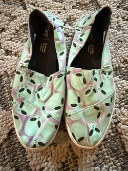 Toms Size 8 Women’s $5