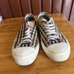 Burberry Shoes 