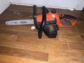 Black+Decker 10in Cordless Electric Chainsaw