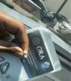 Gra diamond earrings