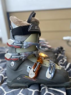Salomon Performa 8 women ski boots Size 25.5 US 8