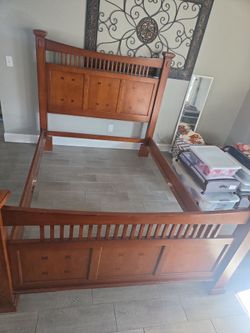 Queen bed