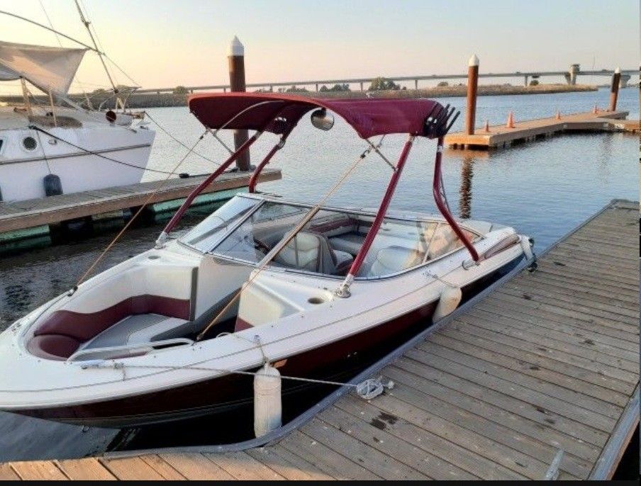 1999 20ft MAXUM