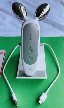 Medicube - Age-R Derma EMS Shot