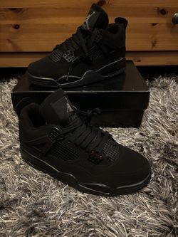 Black Cat 4s Size 8 Men’s Sneakers