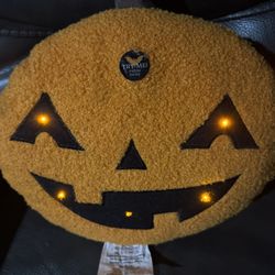Hallowee Pumpkin Pillow With Lights 🎃