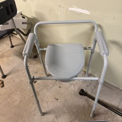 Commode