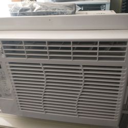 Air Conditioner 5k BTU GE