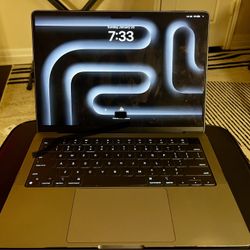 Macbook M3. Flawless (no Trades)