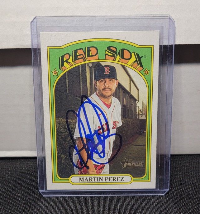Martin Perez Autograph Baseball Cards Topps Heritage