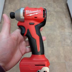 Milwaukee M18 Subcompact  Impact Driver