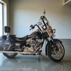 2006 Harley Davidson FLHRC Road King
